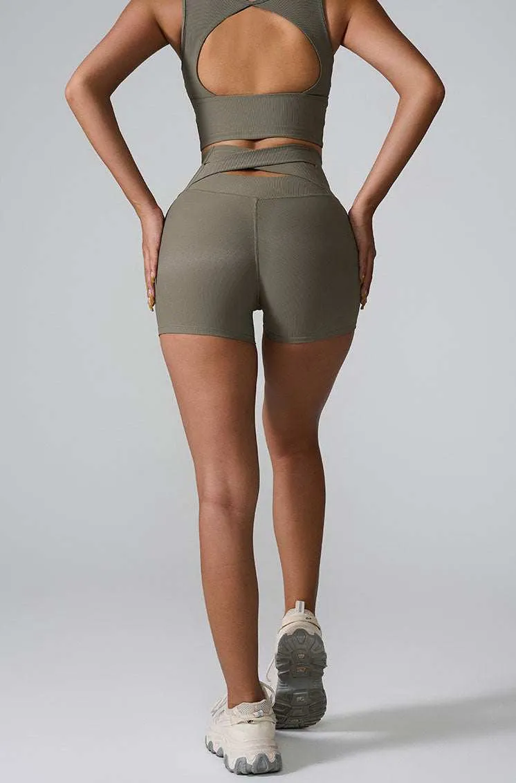 Back Cross Workout Short
