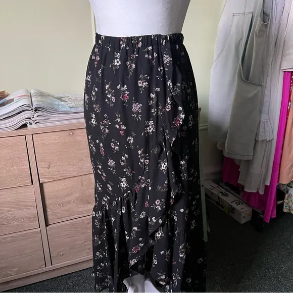Black Floral Ruffle Hem Asymmetrical Midi Knee-Length Modest Elastic Skirt Sz XS