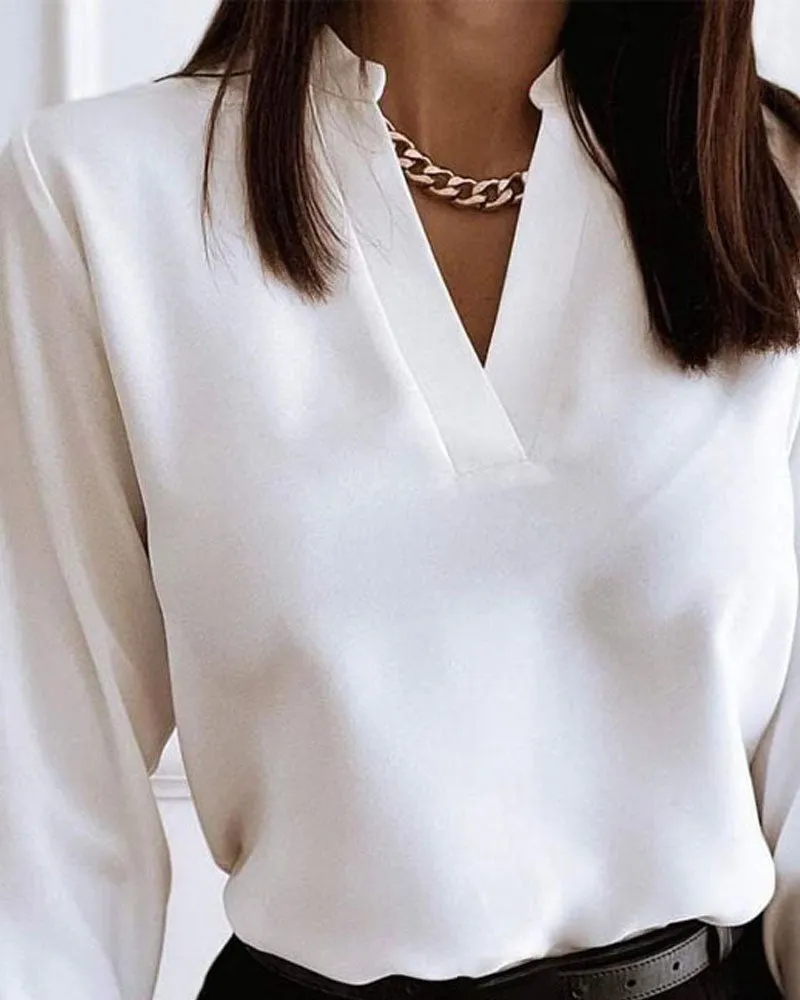Blouse - V-neck & Loose-fitting Design