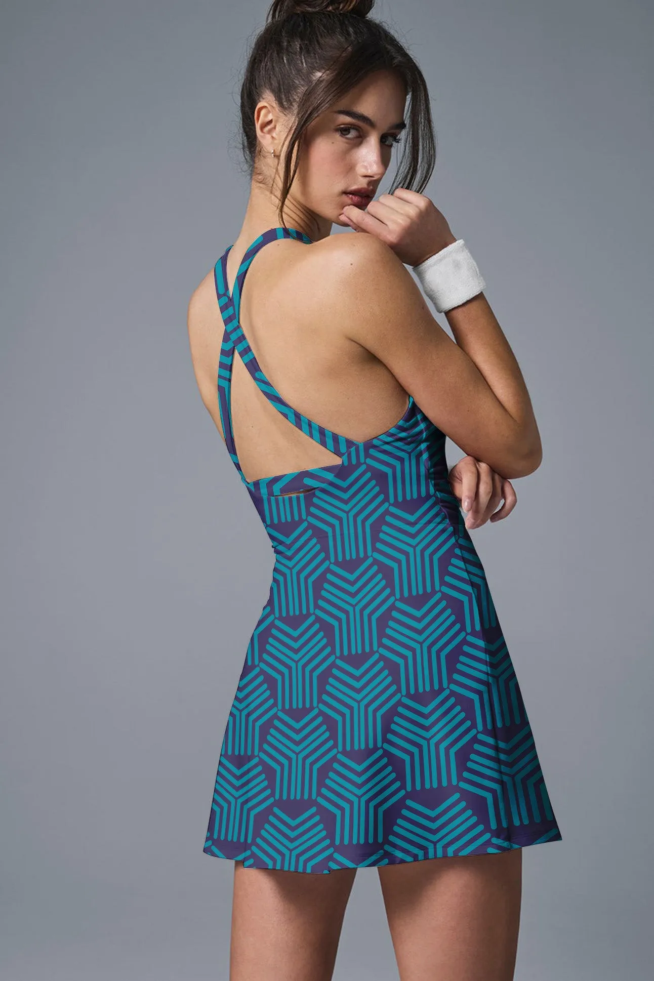 Blue Maze Motion Set – Women’s Abstract Wave Print Crop Top & Tennis Skirt