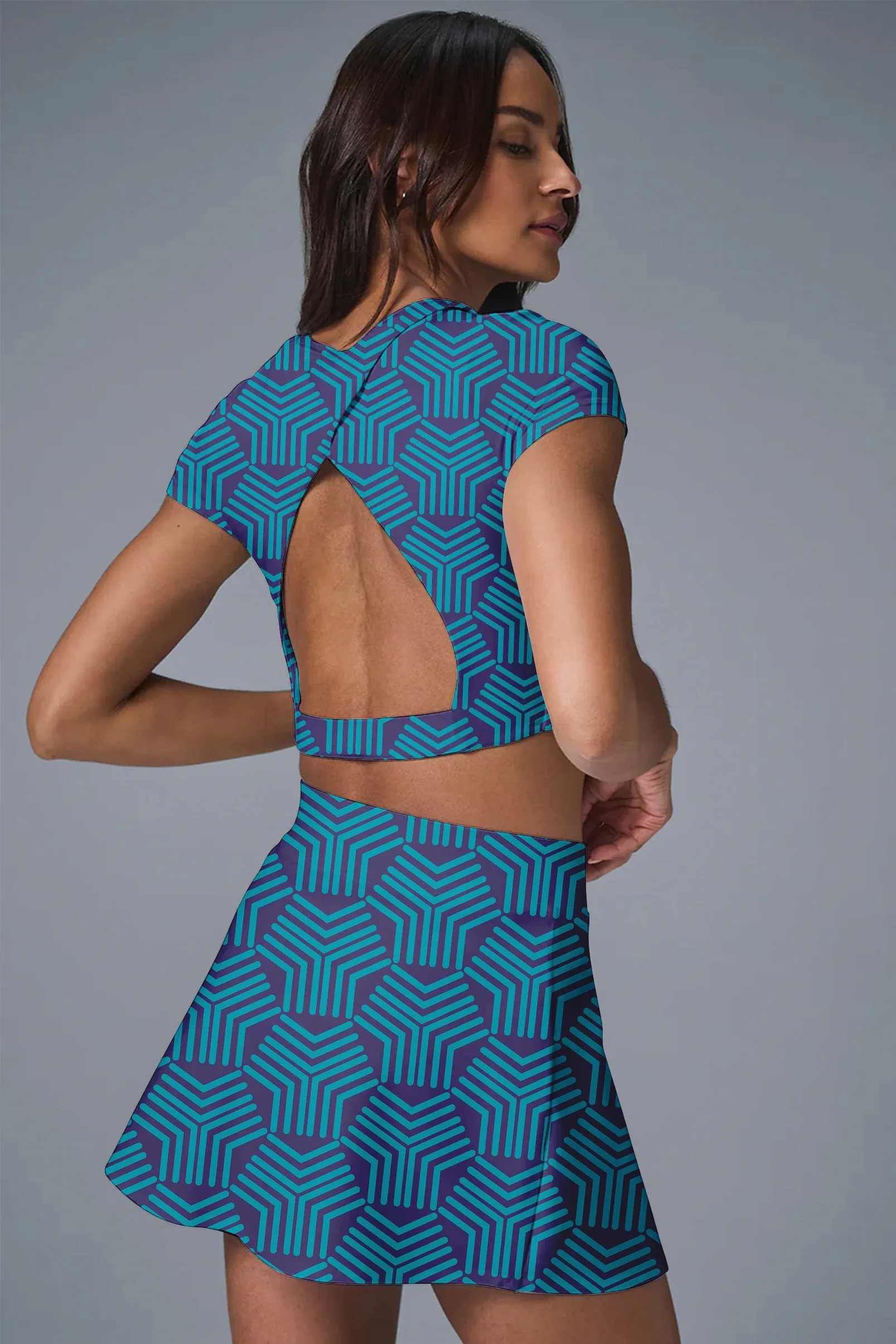 Blue Maze Motion Set – Women’s Abstract Wave Print Crop Top & Tennis Skirt
