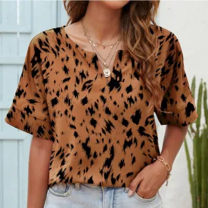 Casual T-shirt - V-neck & Short Sleeves with Print