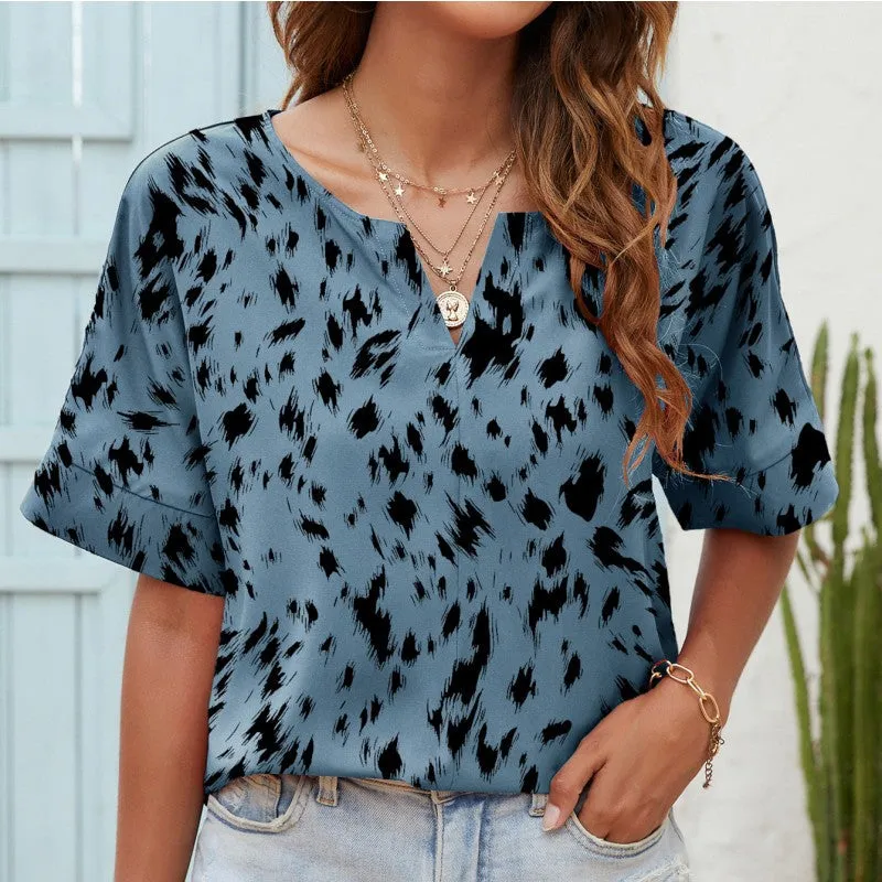 Casual T-shirt - V-neck & Short Sleeves with Print