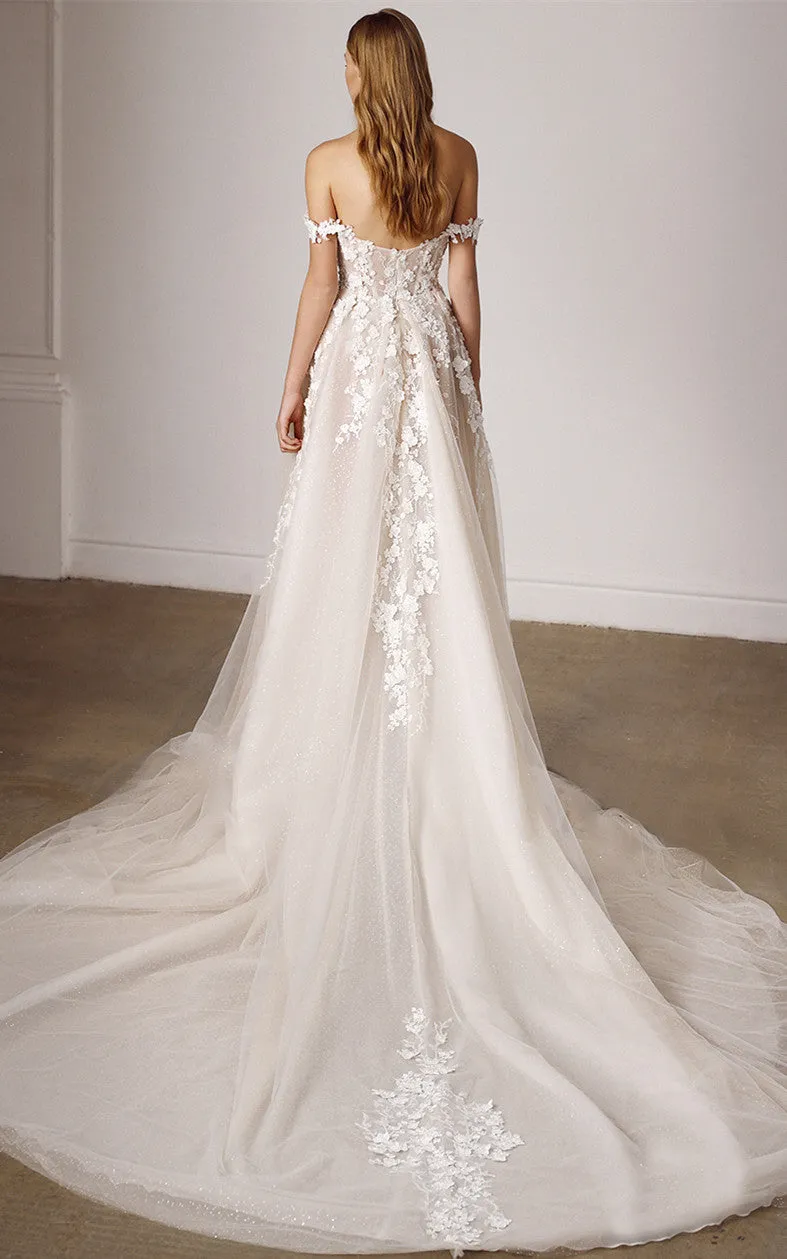 Charming A Line Off-the-shoulder Tulle Wedding Dress with Appliques-716384