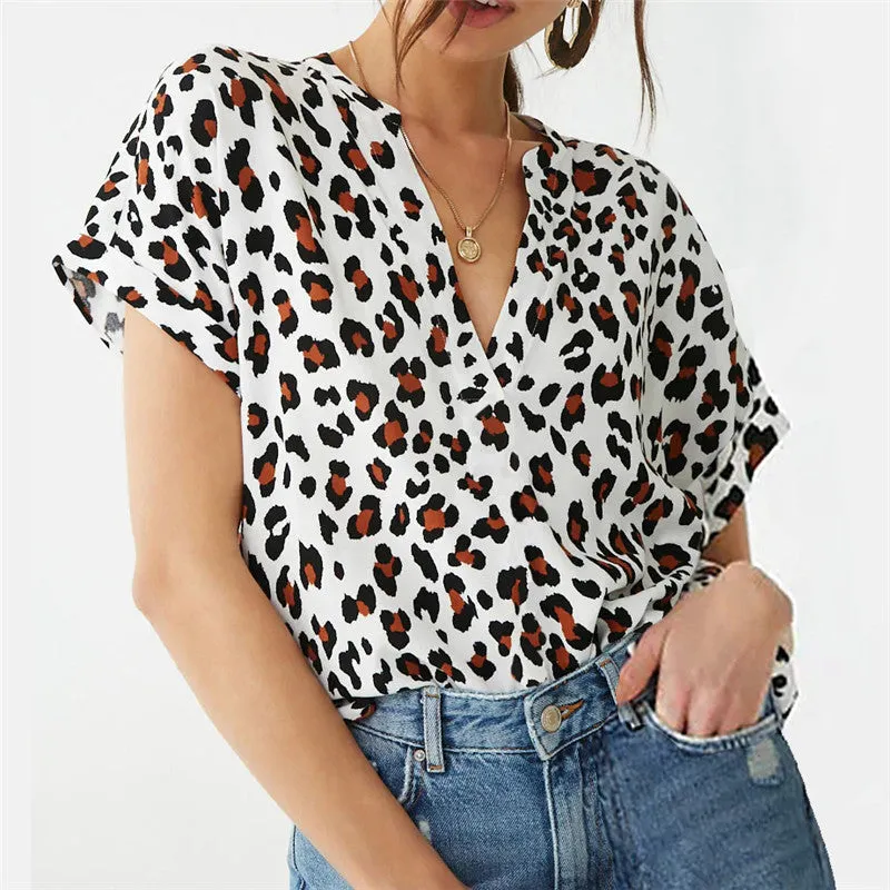 Chiffon T-Shirt - Short Sleeves & V-Neck Shape