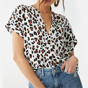 Chiffon T-Shirt - Short Sleeves & V-Neck Shape