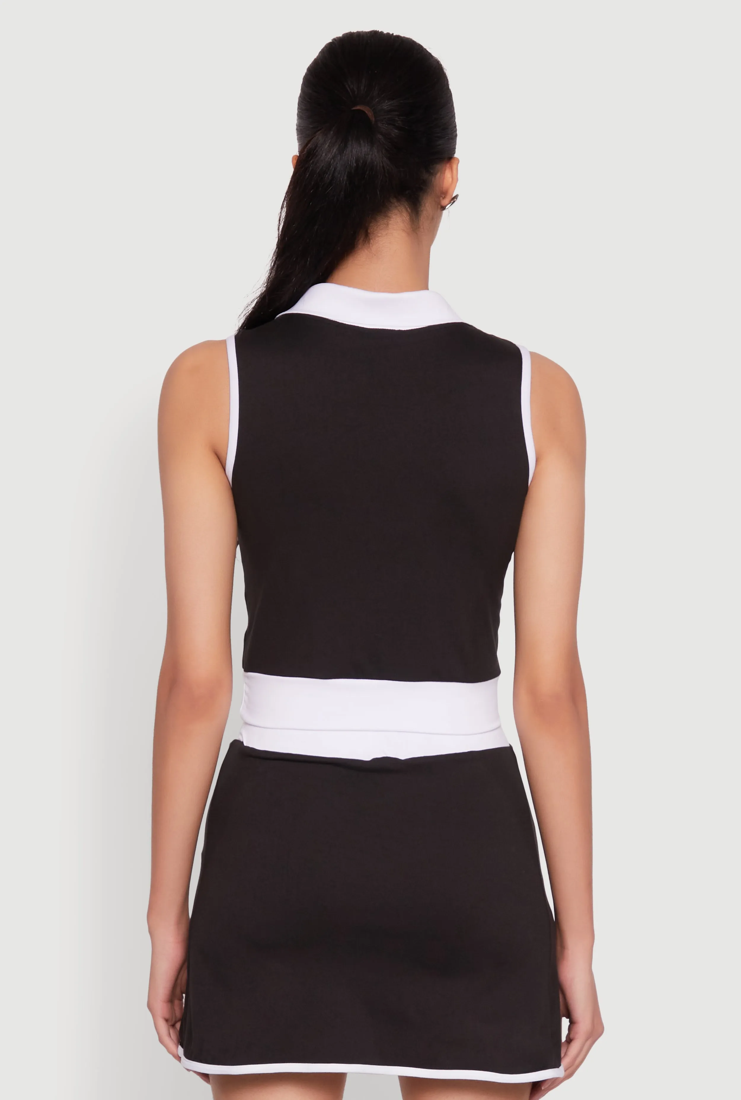 Contrast Trim Sleeveless Polo Shirt
