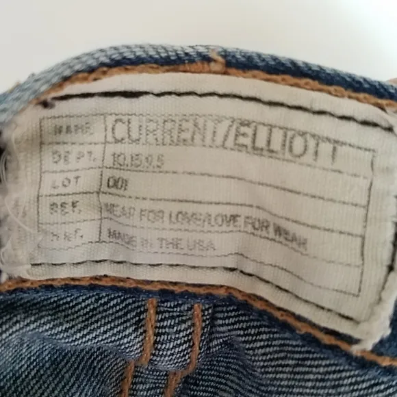 Current Elliott dark wash cut off Jean Shorts Size 30