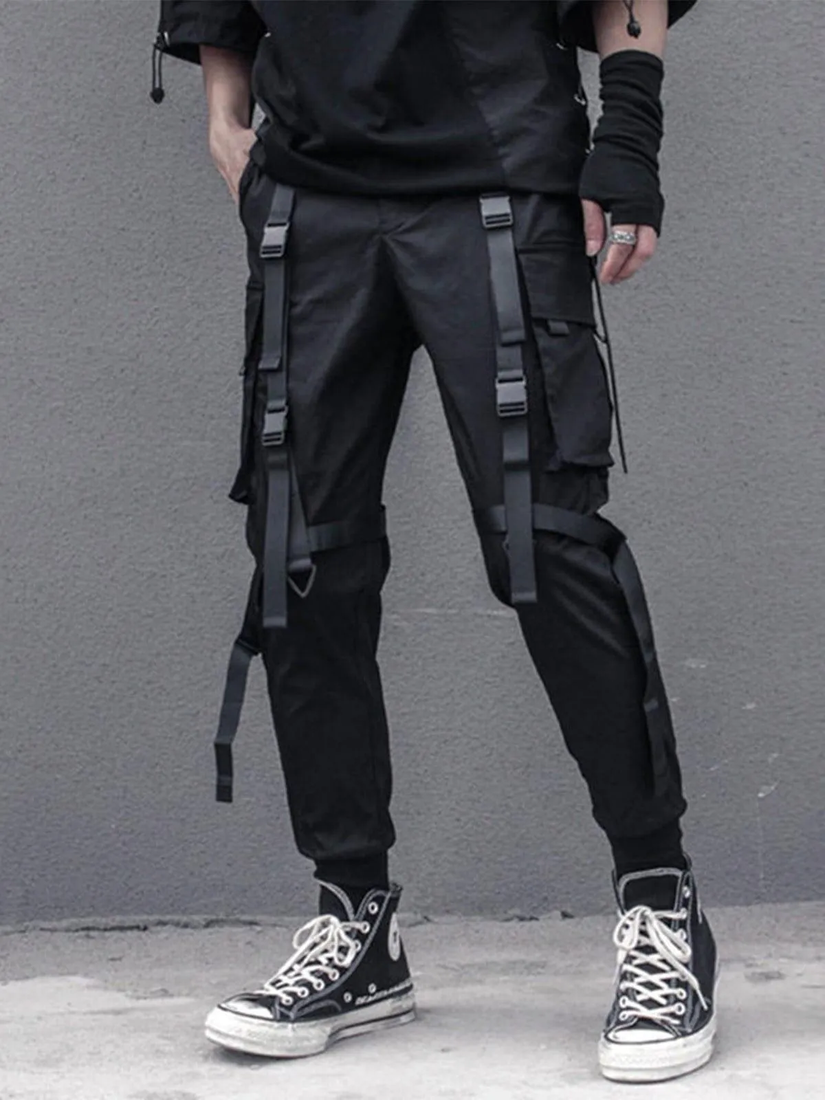 Dark Pockets Ribbons Cargo Pants