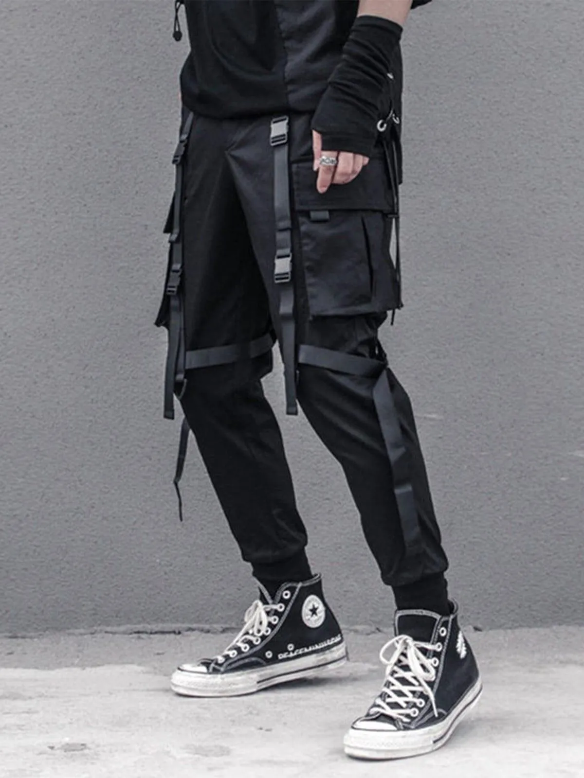 Dark Pockets Ribbons Cargo Pants