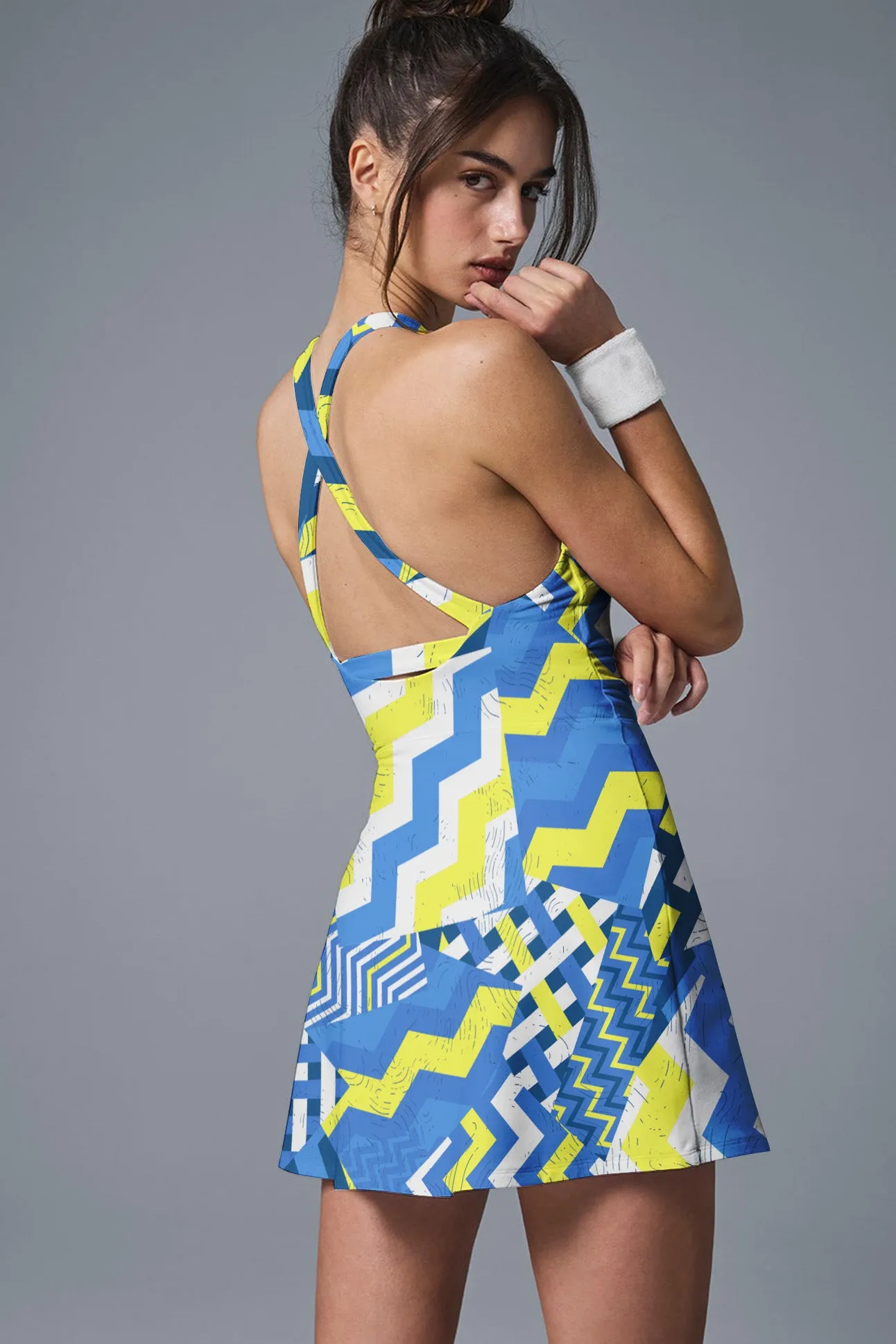 Electric Steps Set – Women’s Zigzag Graphic Athletic Skirt & Crop Top