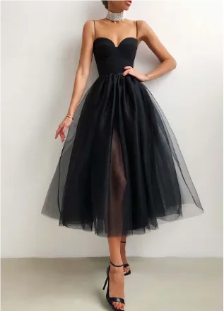 Esmeralda - Prom dress with spaghetti straps and straight line
