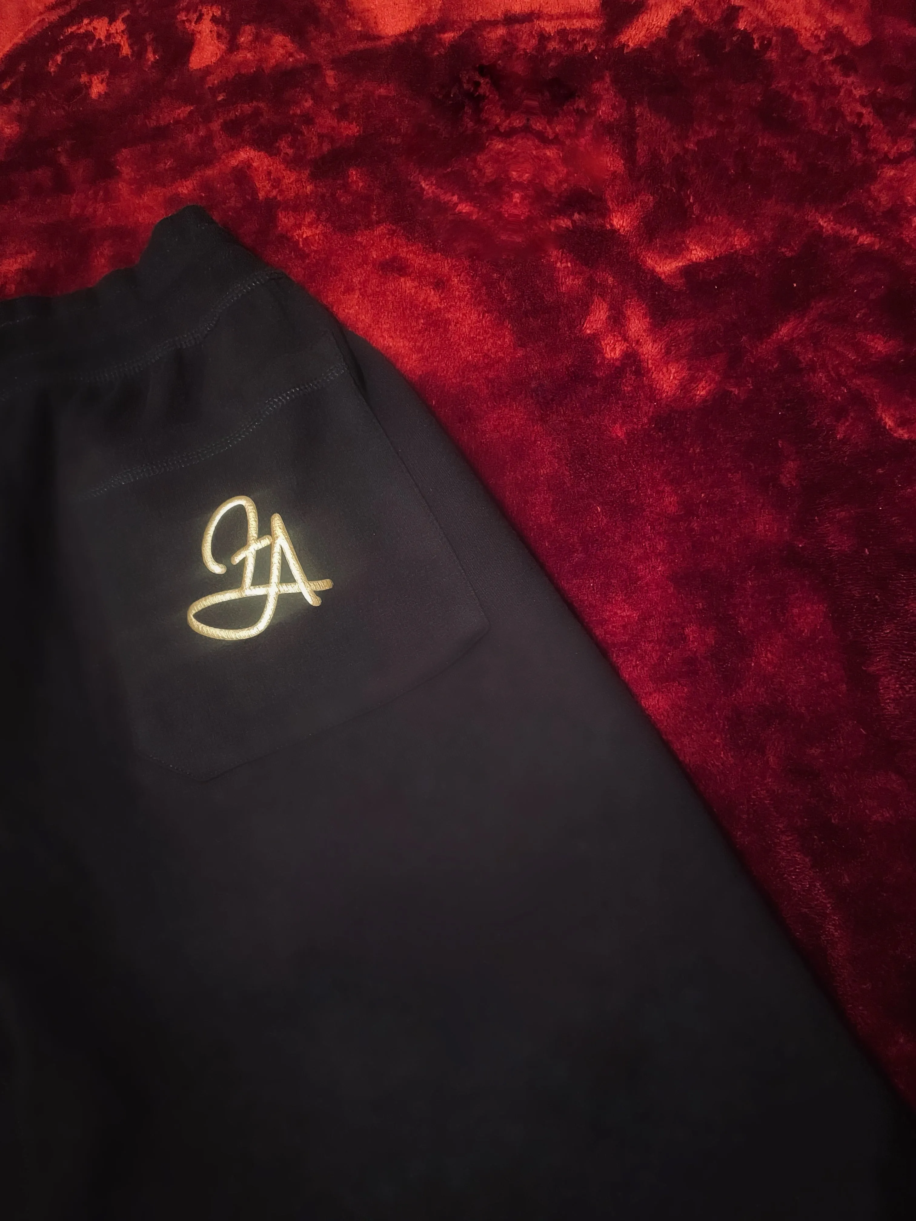 Fallon Aurielle Unisex Signature Beverly Hills Rep Yo Set T-Shirt (Black & Gold)
