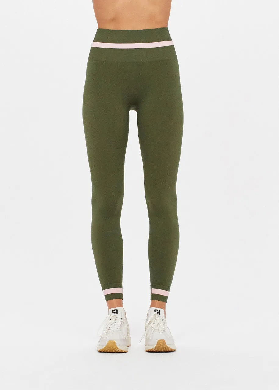 FORM SEAMLESS MIDI PANT