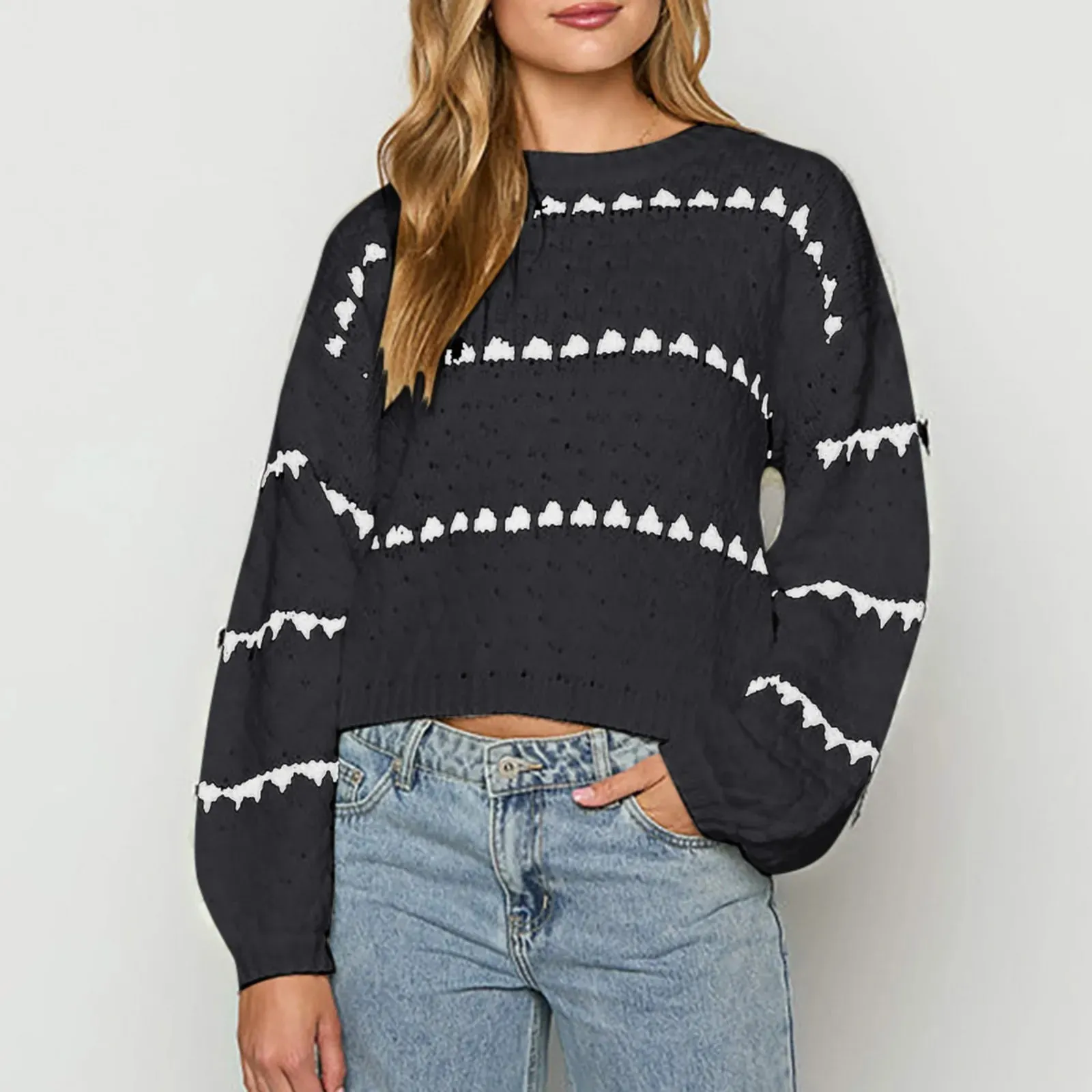 Lady  Crew Neck Pullover Sweater
