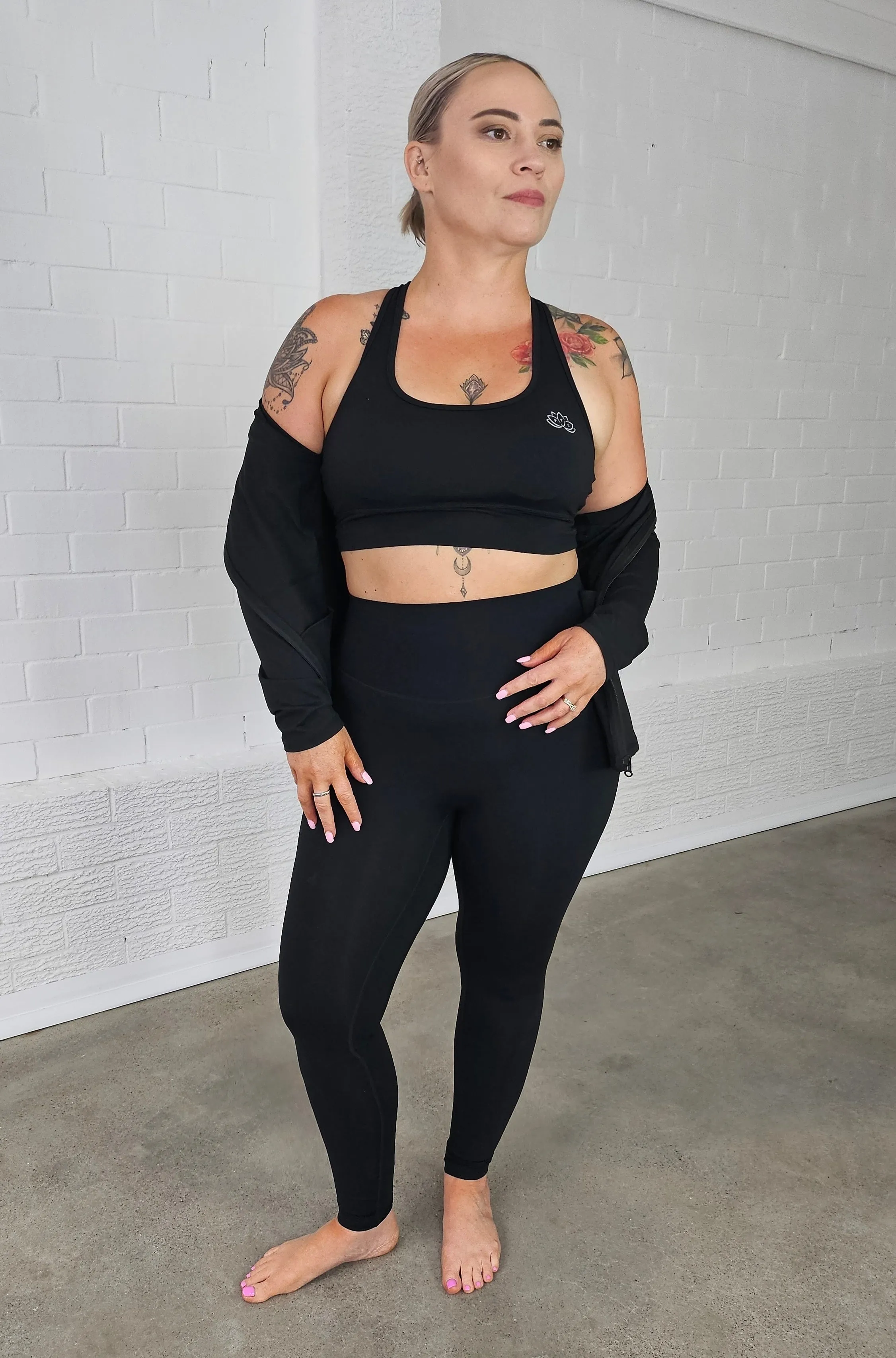 Luxe Black Licorice Racer Crop