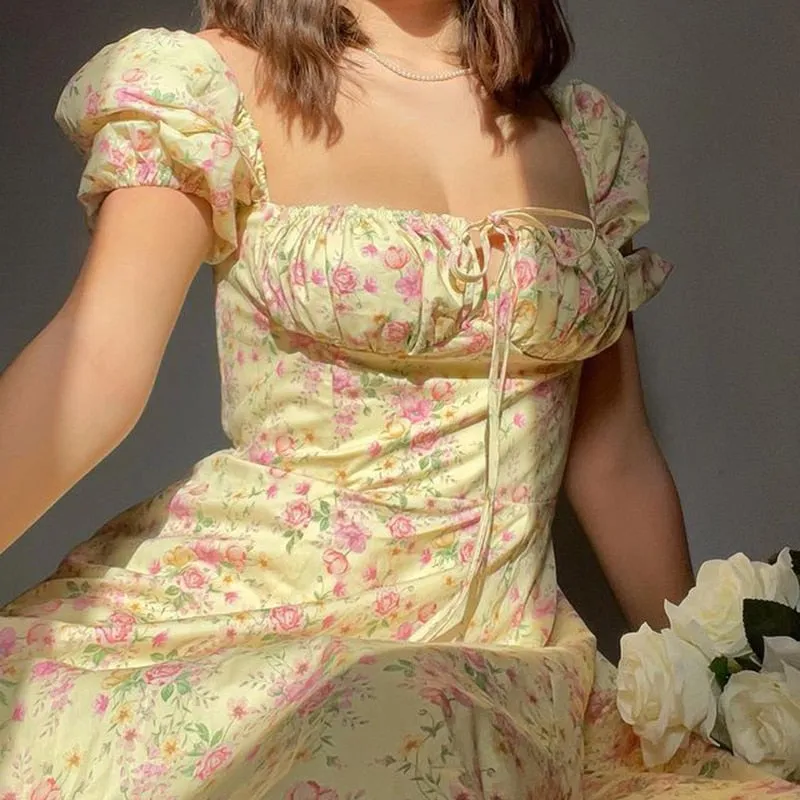 Maritza® | Vintage dress with lacing