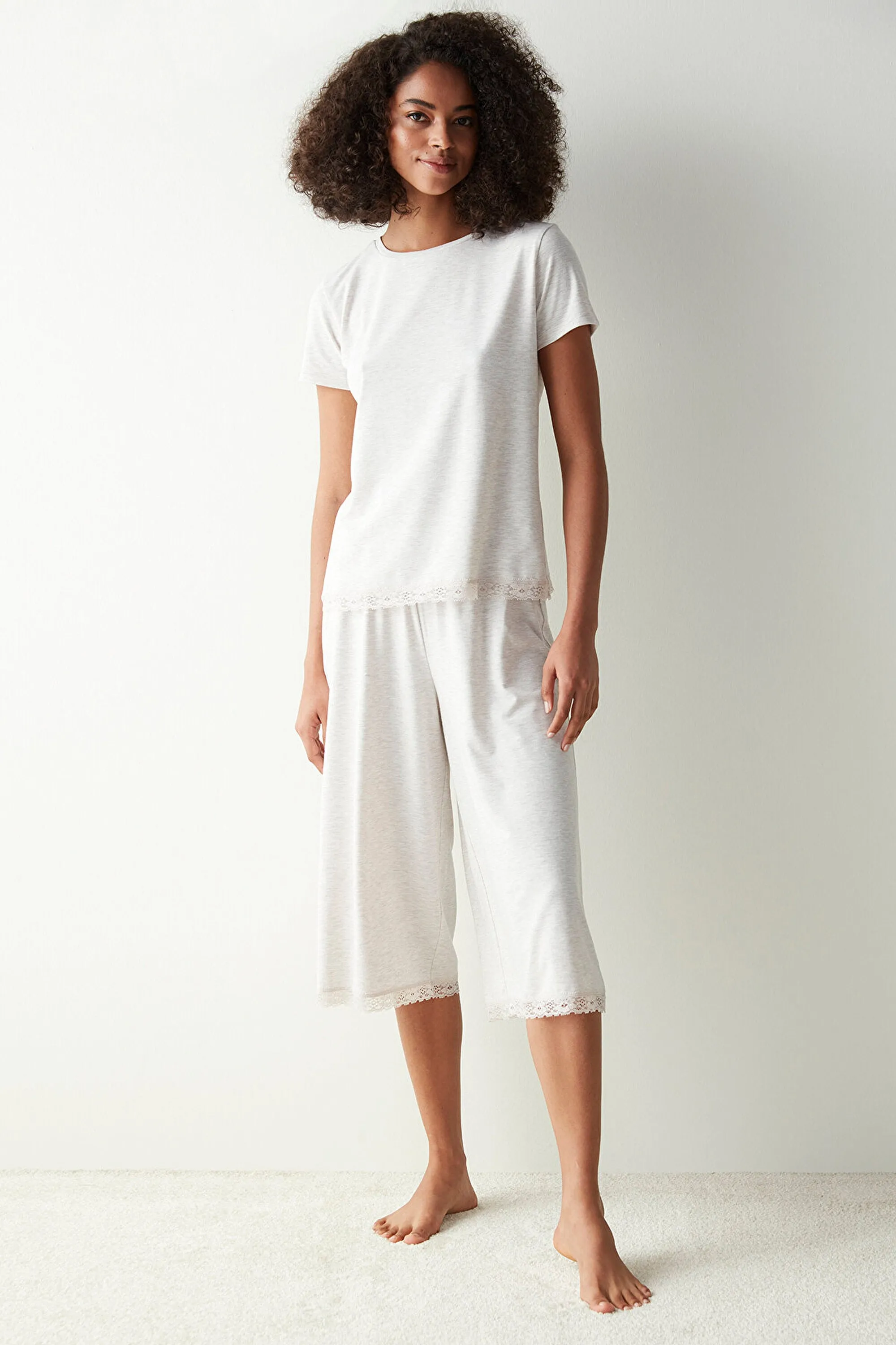 Maye Solid Beige Capri Pajama Bottoms
