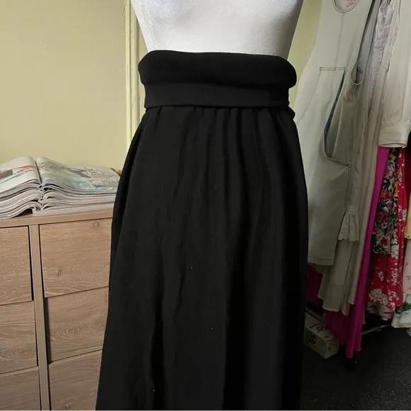Modest Black Fold-Over Full Circle Midi A-line Thick Heavy Sweater Winter Skirt