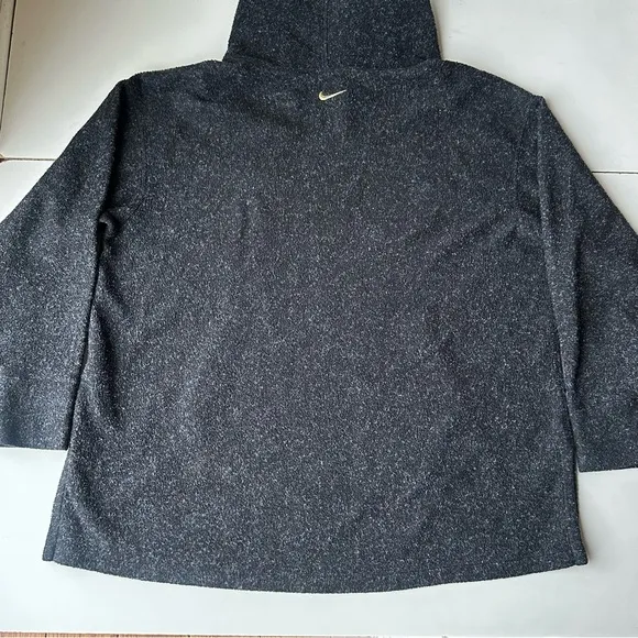 Nike Cowl Neck Black/White Fill Pull Over Fleece Sweatshirt Size Small Women's
