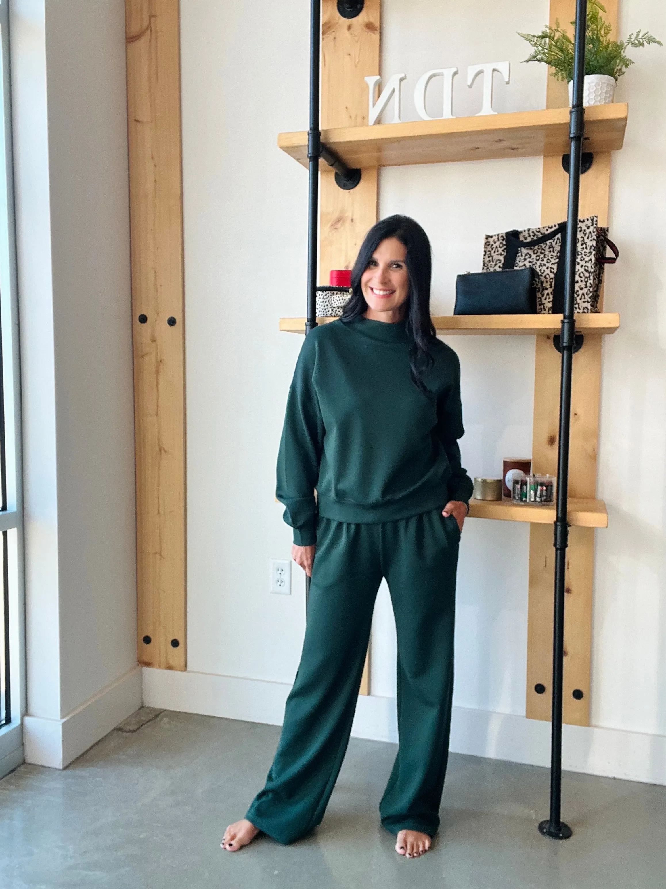 Notched Mock Neck Scuba Pullover in Hunter Green