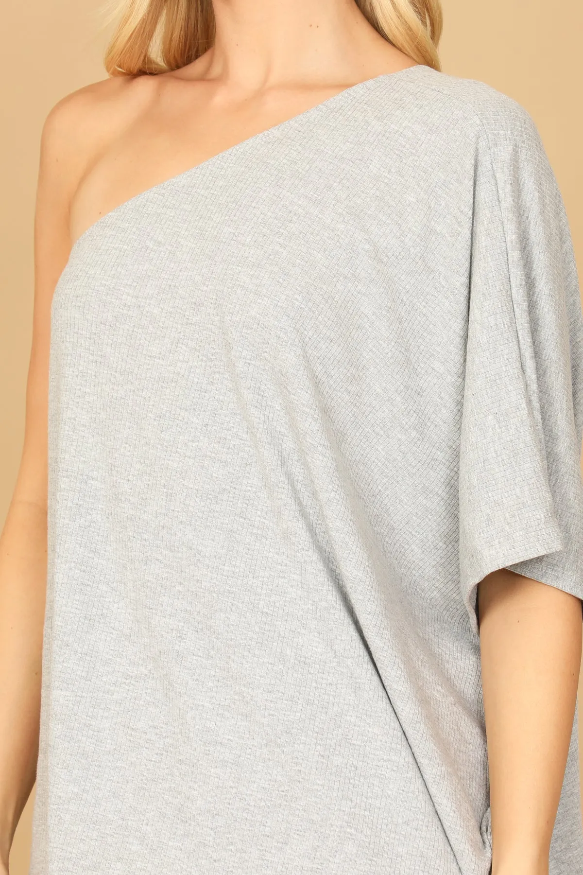 ONE SHOULDER HALF SLEEVE SOLID TOP