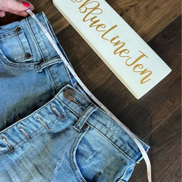 One Teaspoon Harlets High Rise Distressed Button Fly Shorts