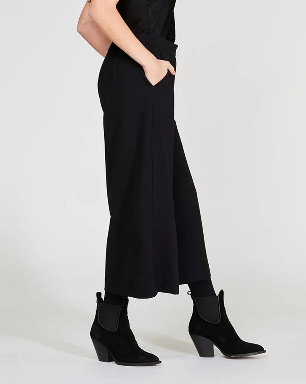 Pleated Wide Leg Trousers