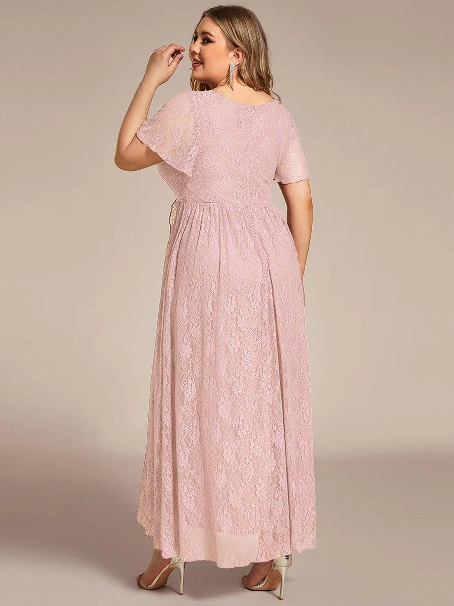 Robe de soirée en dentelle plissée à manches courtes et col en V Grande taille