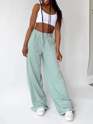 Scuba Mid-Rise Wide-Leg Pant
Regular