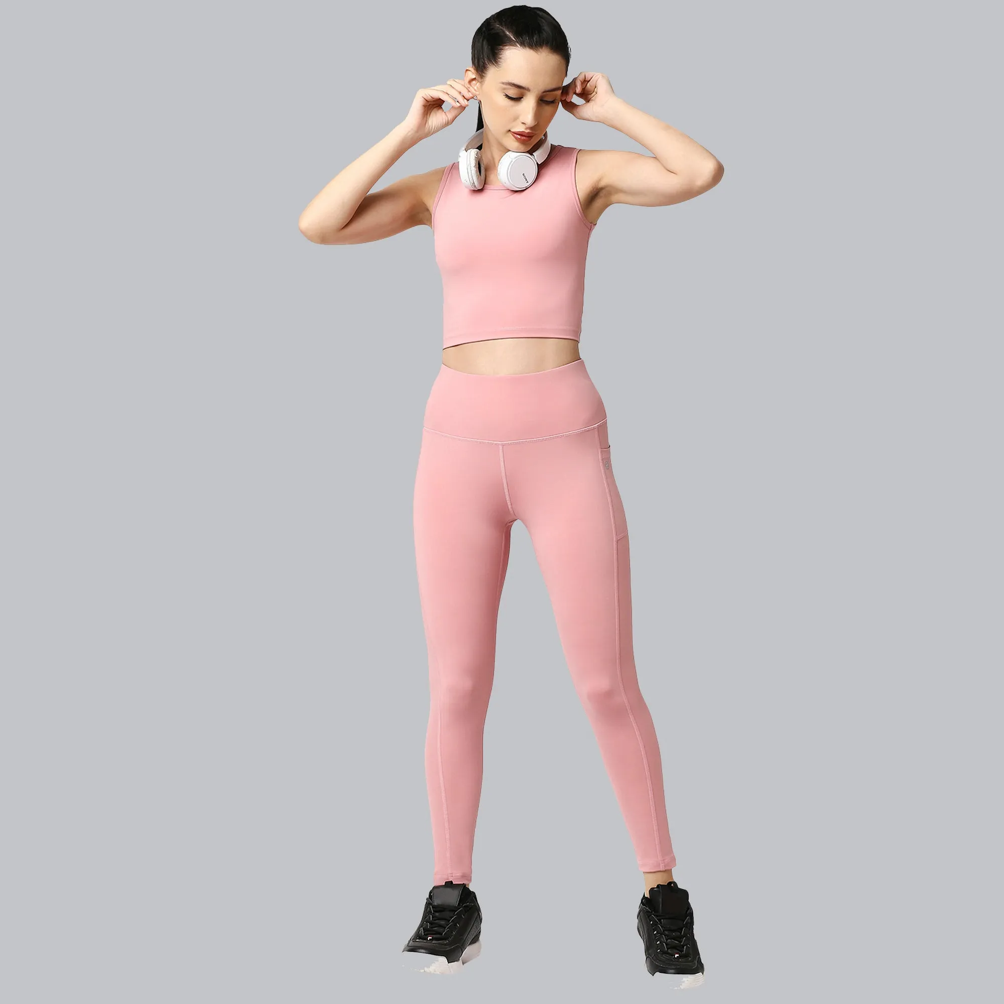 Sleeveless Sports Crop Top