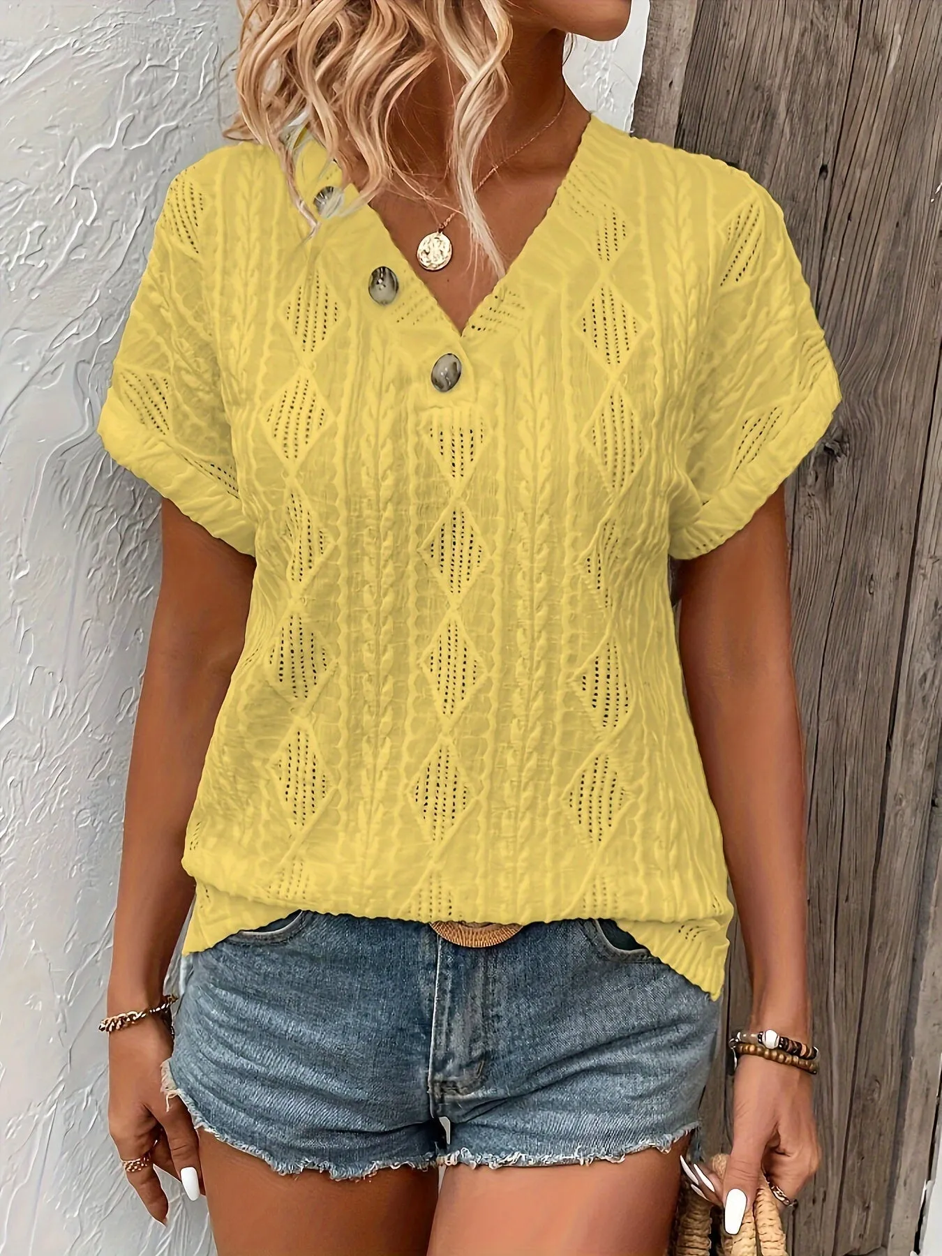 T-shirt with button decoration and V-neck - Textured fabric & short sleeves