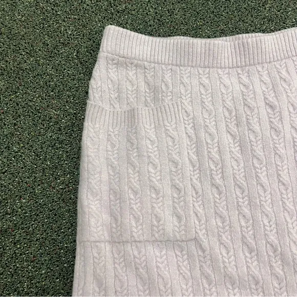 TARGET X FUTURE COLLECTIVE Lavender Light Purple Midi Sweater Skirt Pockets Sz M