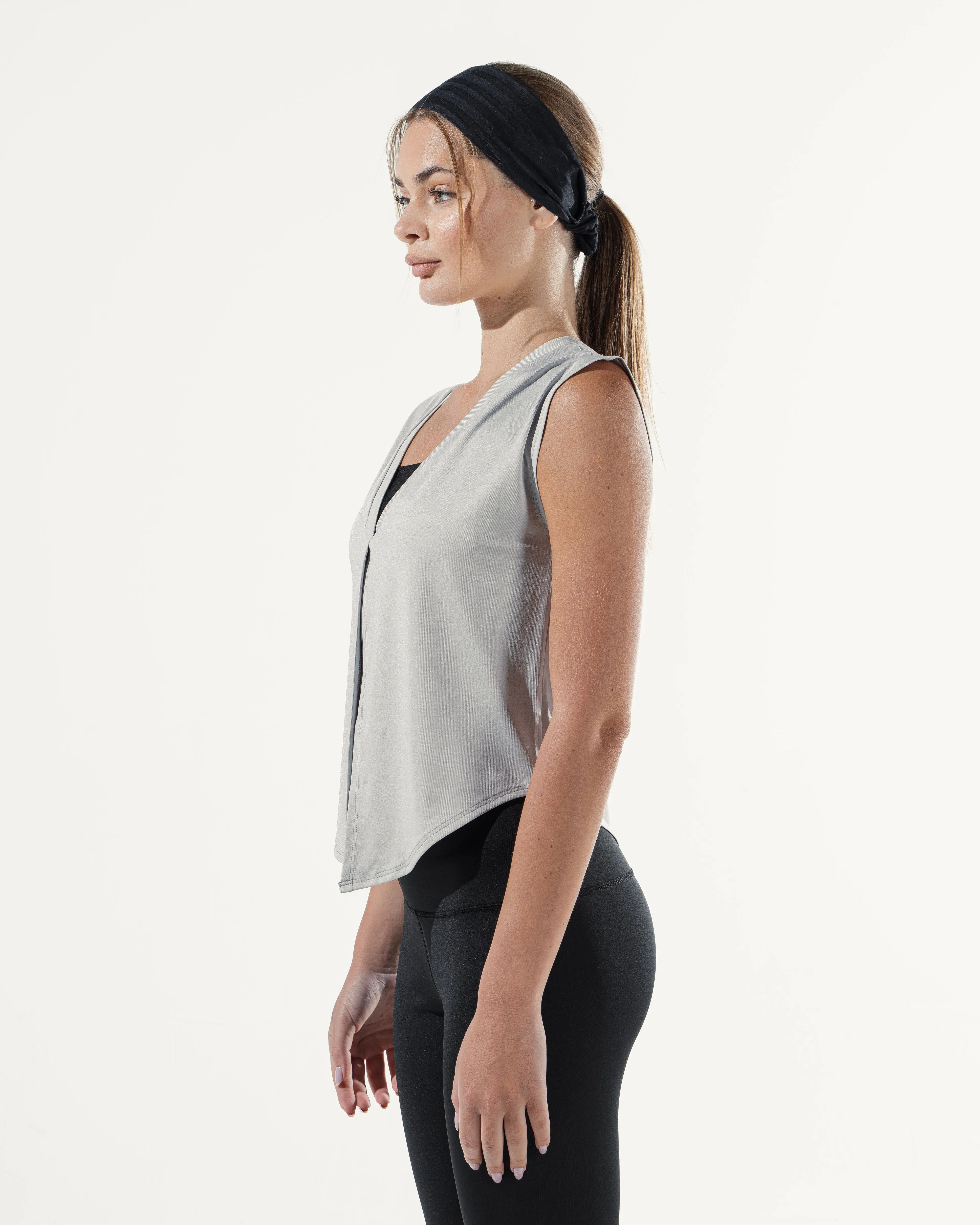 The Reversible Cross Top