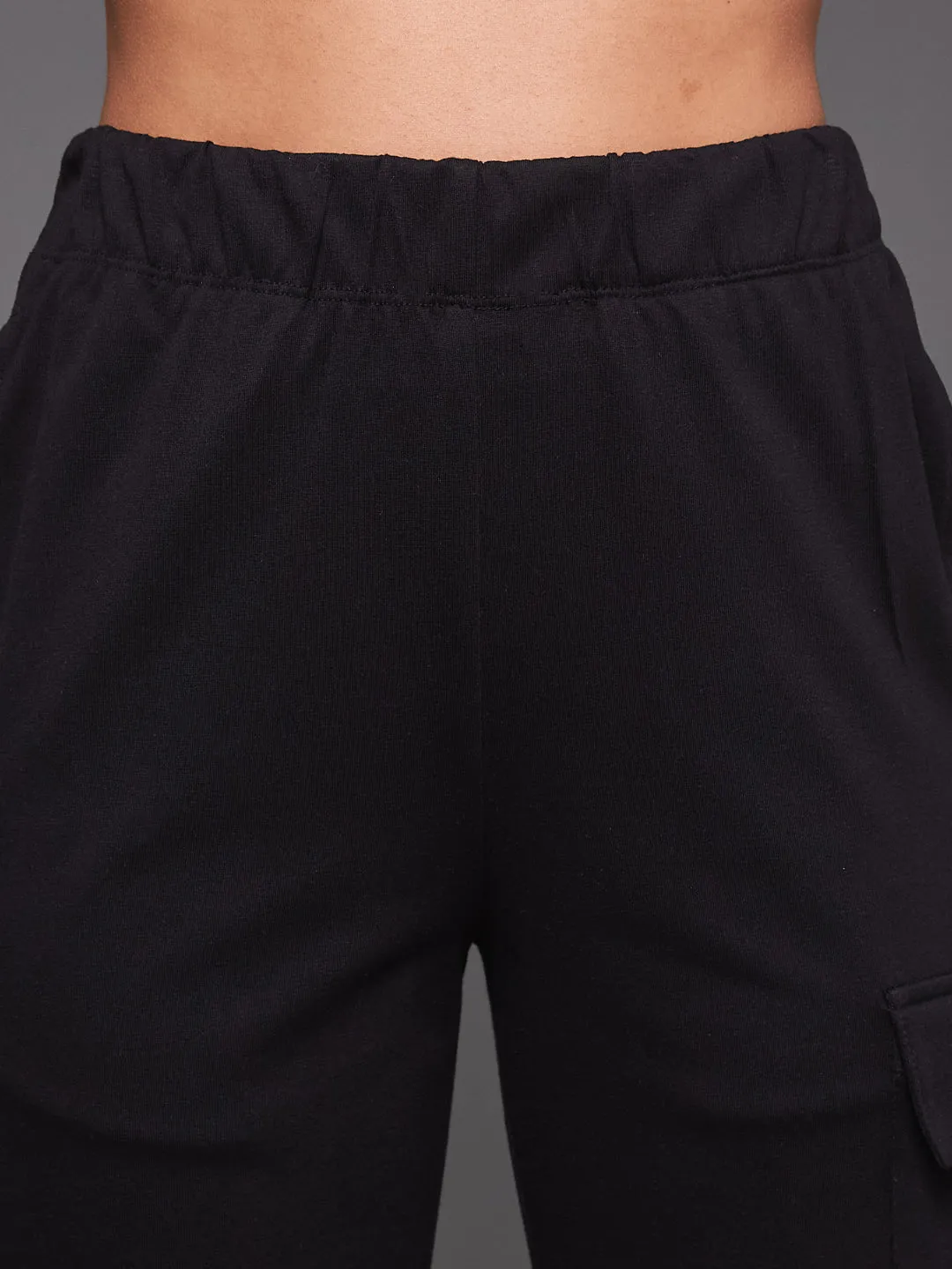 TRAVEL CARGO PANTS - BLACK