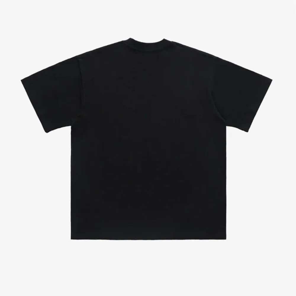 “Urban style little girl surprised character print” T-shirt