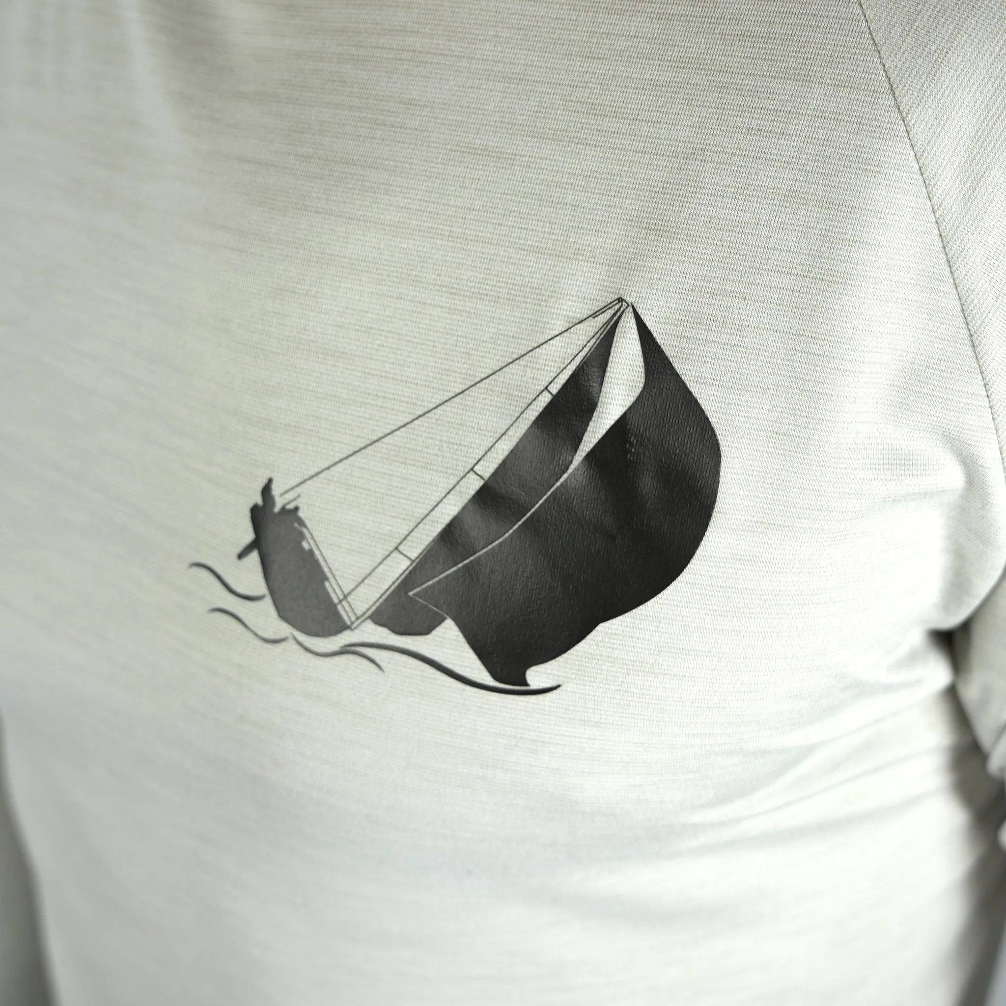 UV Ocean Tech L/S Hooded Top - BAR KARATE Silver