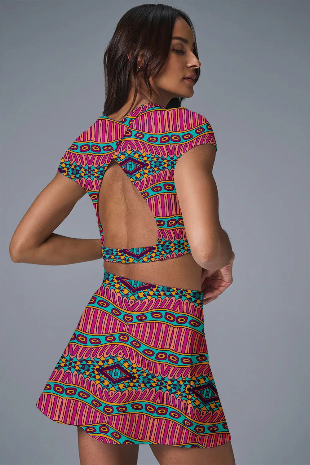 Vibrant Aztec Motion Set – Crop Top & High-Waist Skirt for Tennis, Pickleball & Activewear