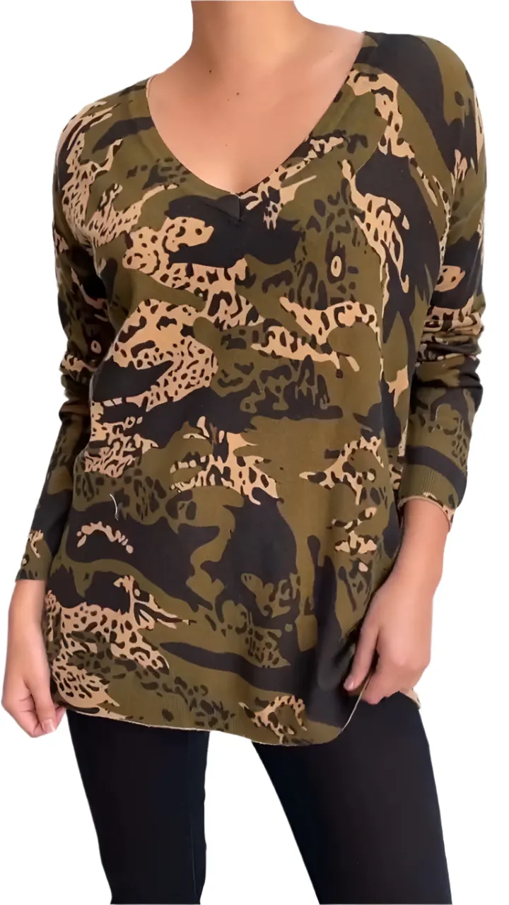 Vilma – Women's Long-sleeve with Leopard Print