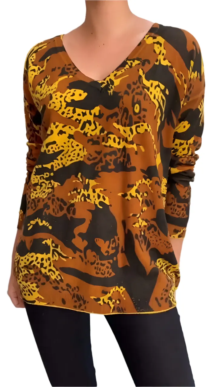 Vilma – Women's Long-sleeve with Leopard Print