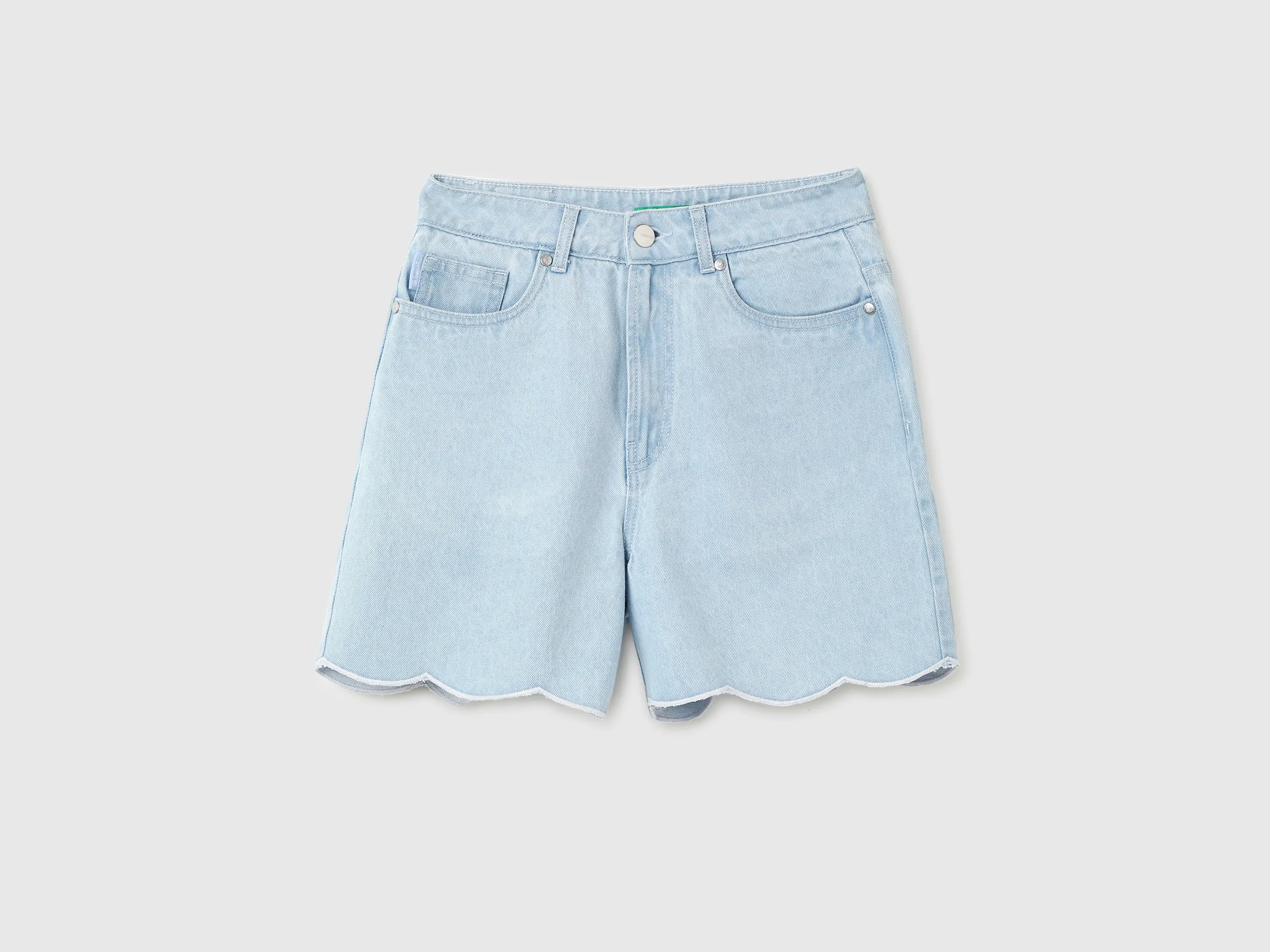 Women Solid Regular Fit Shorts