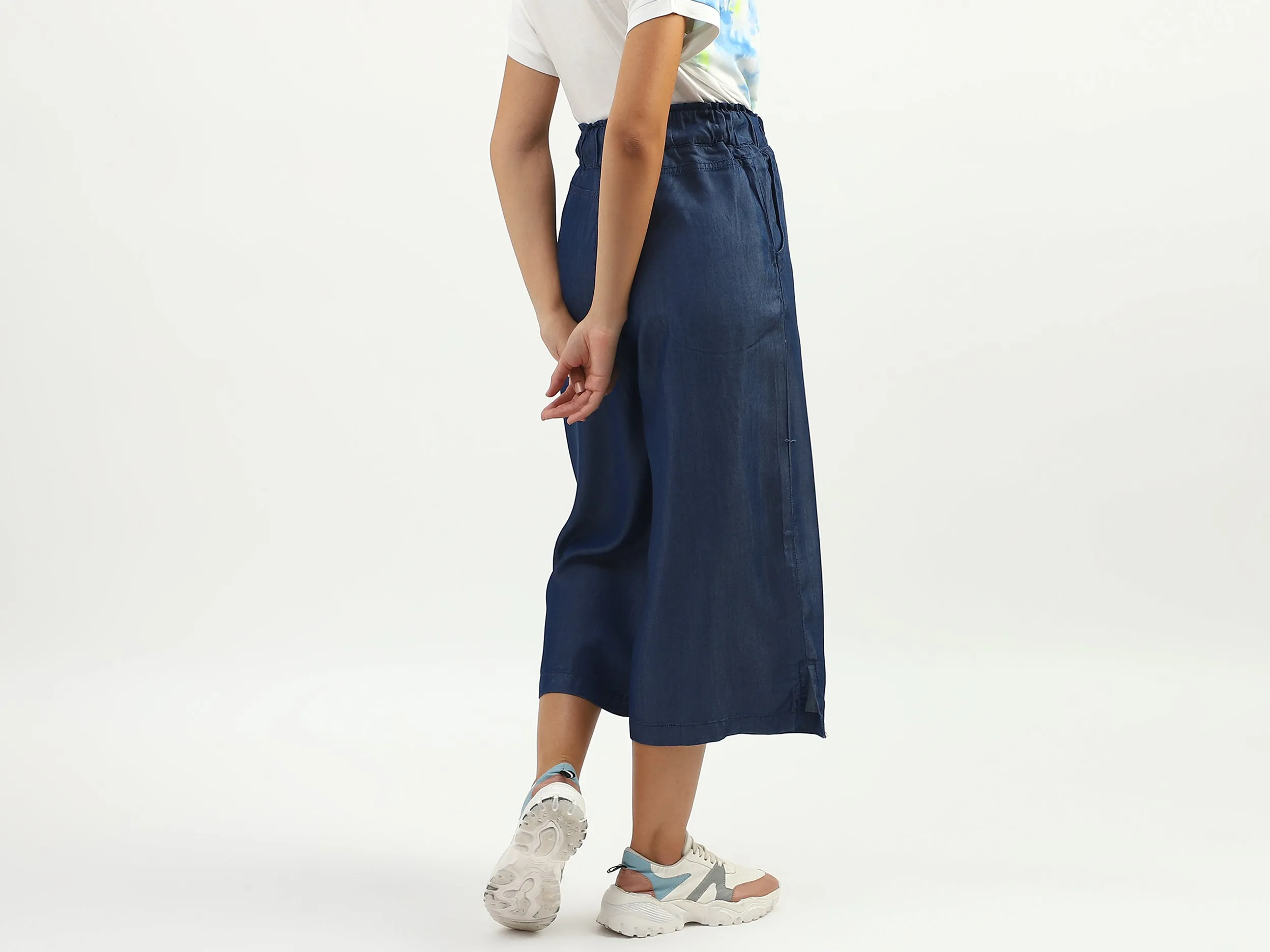 Women Solid Straight Fit Trousers