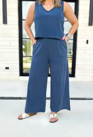 Z SUPPLY Scout Jersey Flare Pant in Midnight